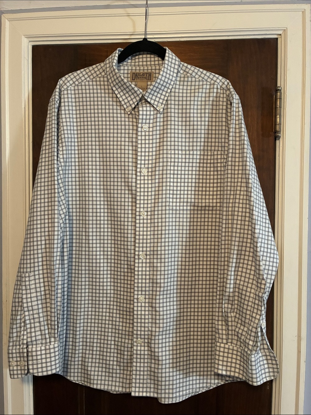 Duluth Trading Co Men’s White and Gray Checked Button-Down Shirt